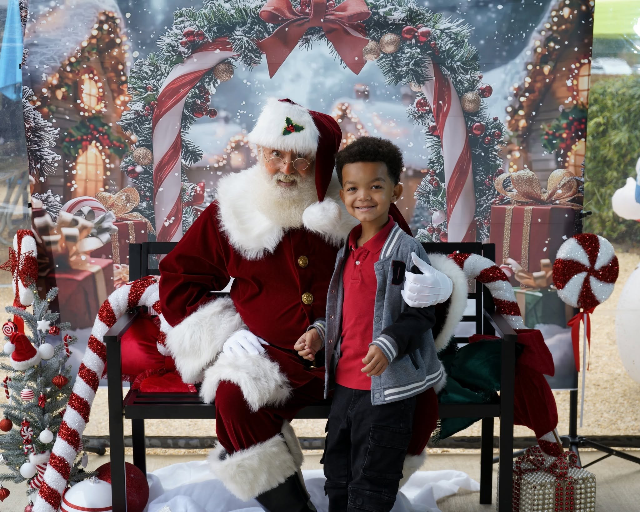 Pictures With Santa photo 8
